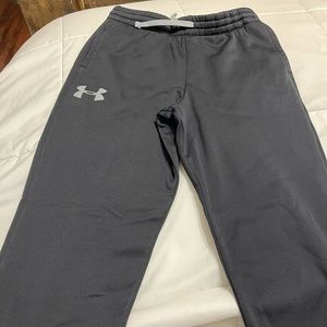 Boys UA Joggers